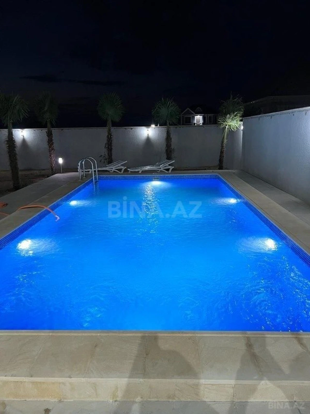 Kirayə verilir 5 otaqlı həyət evi 350 m²