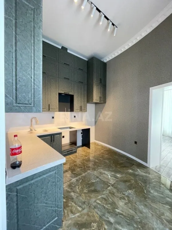 Kirayə verilir 5 otaqlı həyət evi 300 m²