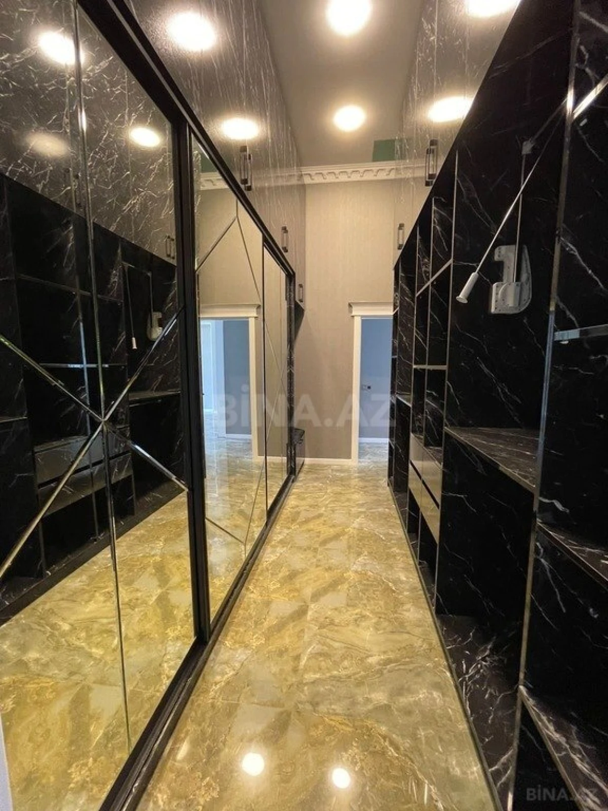 Kirayə verilir 5 otaqlı həyət evi 300 m²