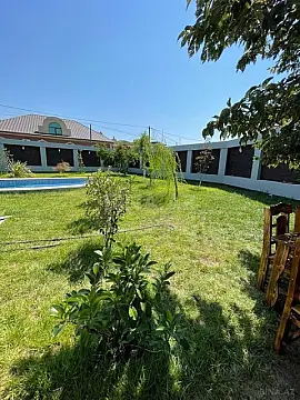 Kirayə verilir 5 otaqlı həyət evi 300 m²