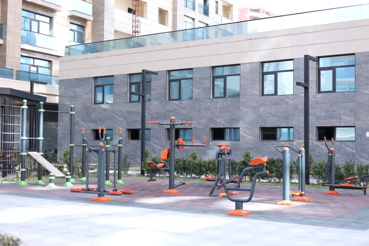 Satılır 2 otaqlı mənzil 87 m²