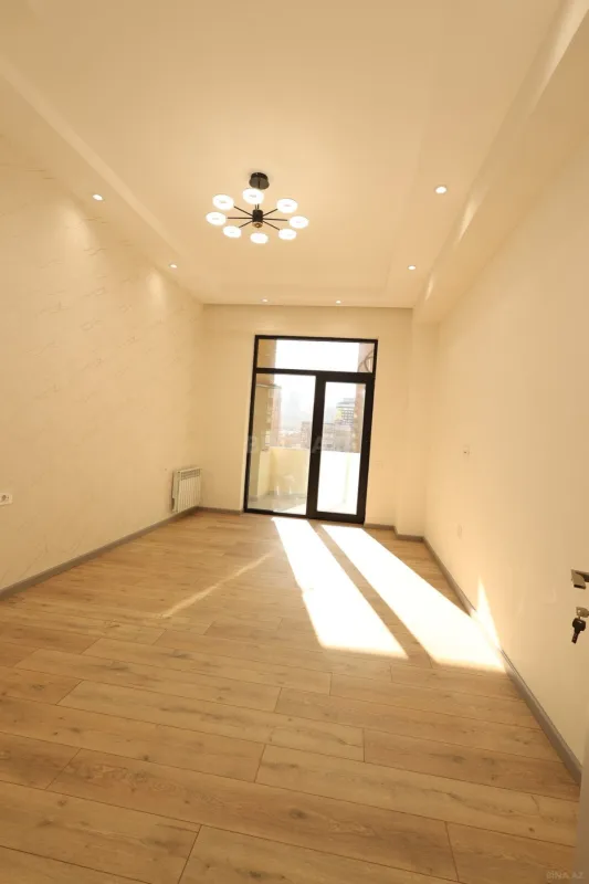 Satılır 2 otaqlı mənzil 87 m²