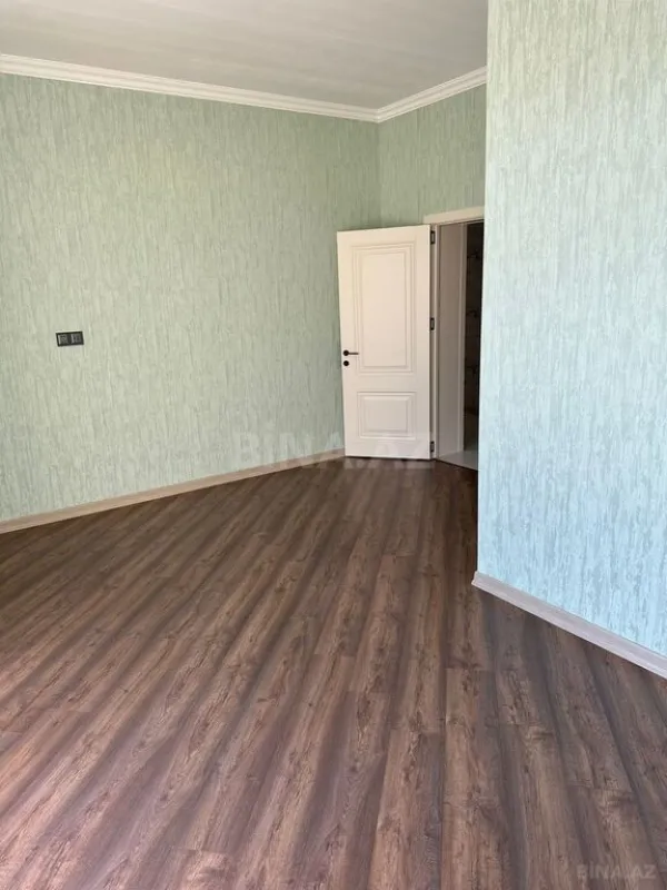 Satılır 4 otaqlı həyət evi 162 m²