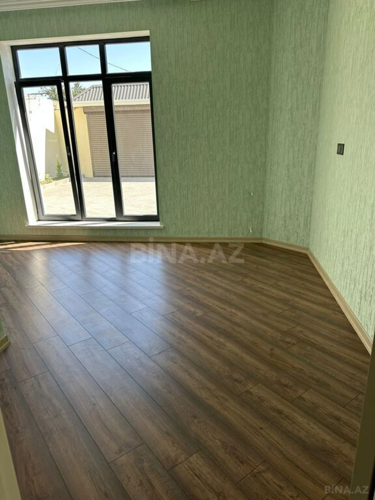 Satılır 4 otaqlı həyət evi 162 m²
