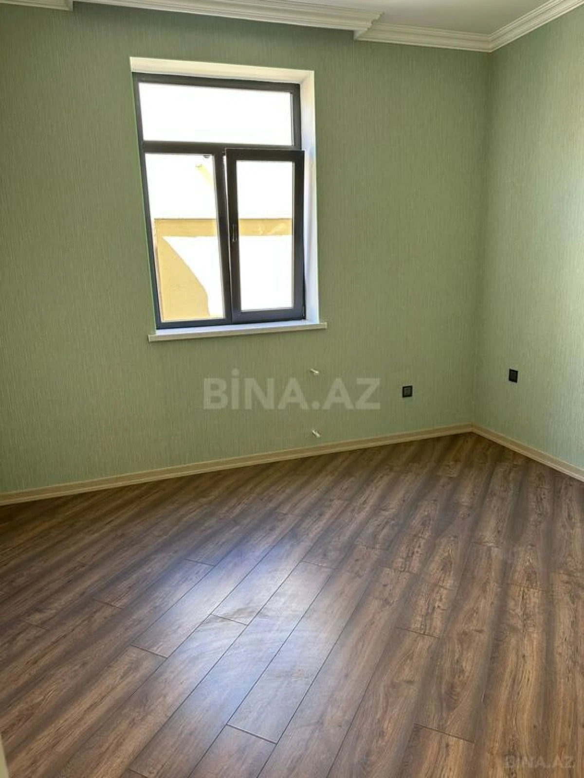 Satılır 4 otaqlı həyət evi 162 m²