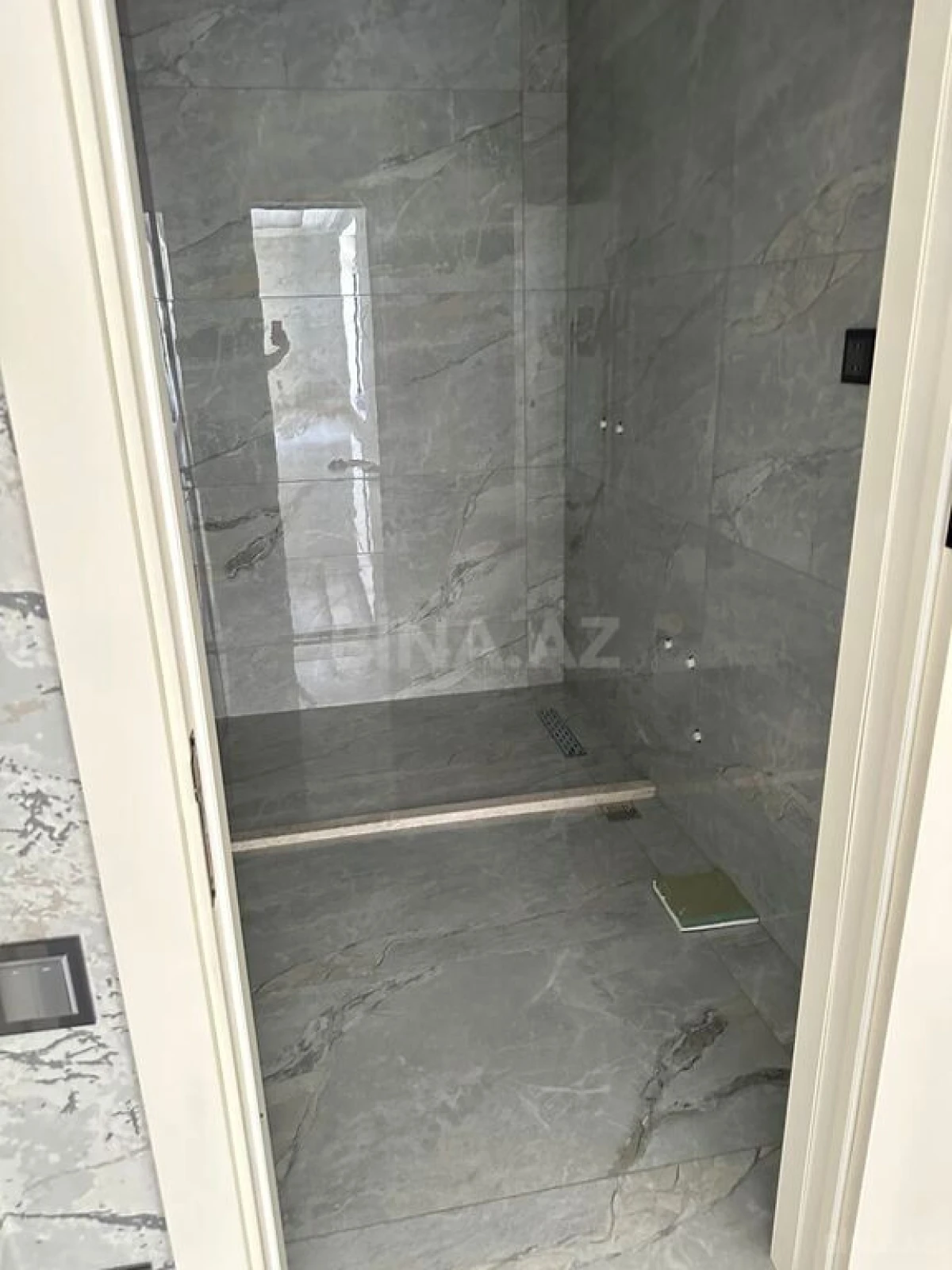 Satılır 4 otaqlı həyət evi 162 m²