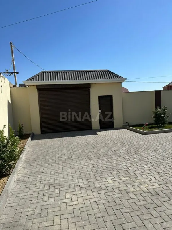 Satılır 4 otaqlı həyət evi 162 m²