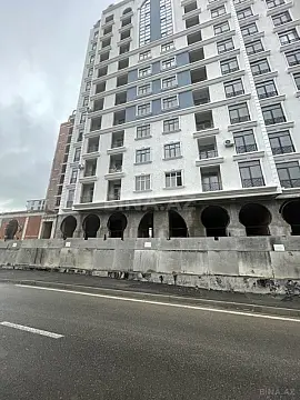 Satılır obyekt 84 m²