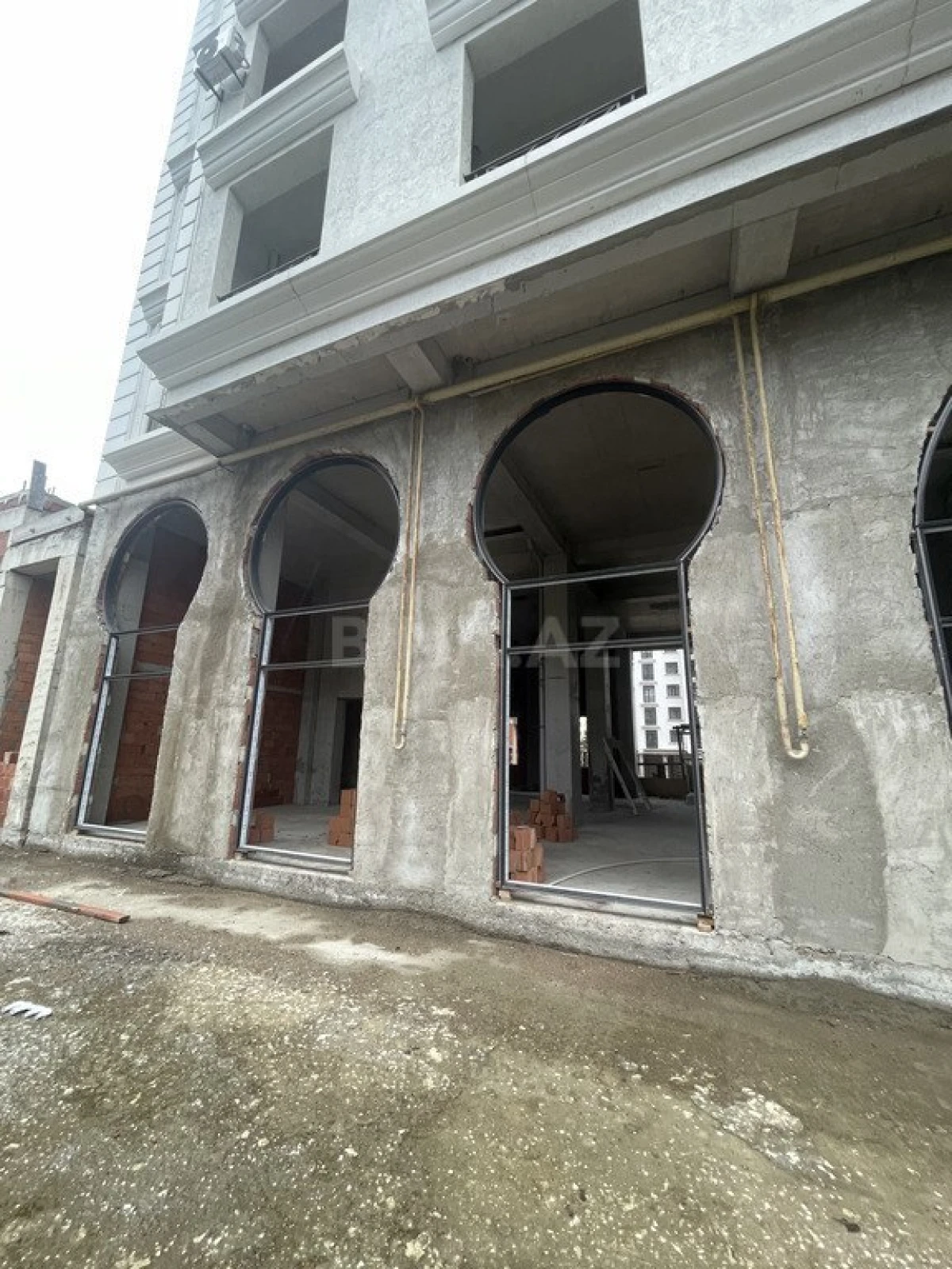 Satılır obyekt 84 m²