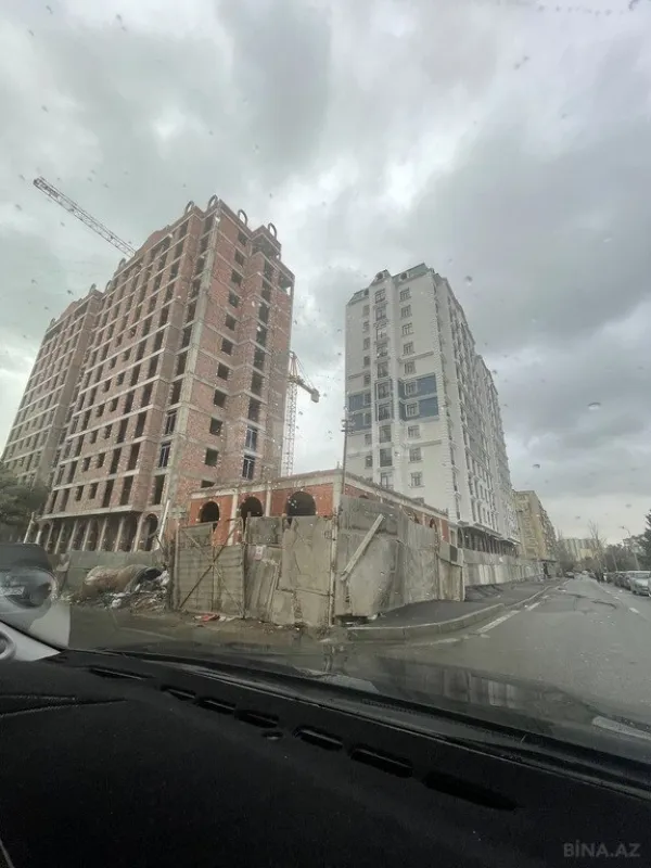 Satılır obyekt 84 m²