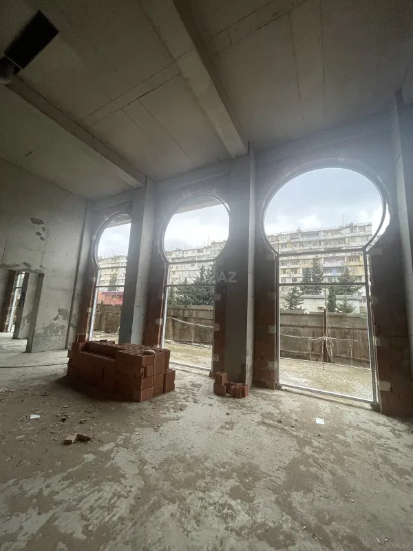 Satılır obyekt 84 m²