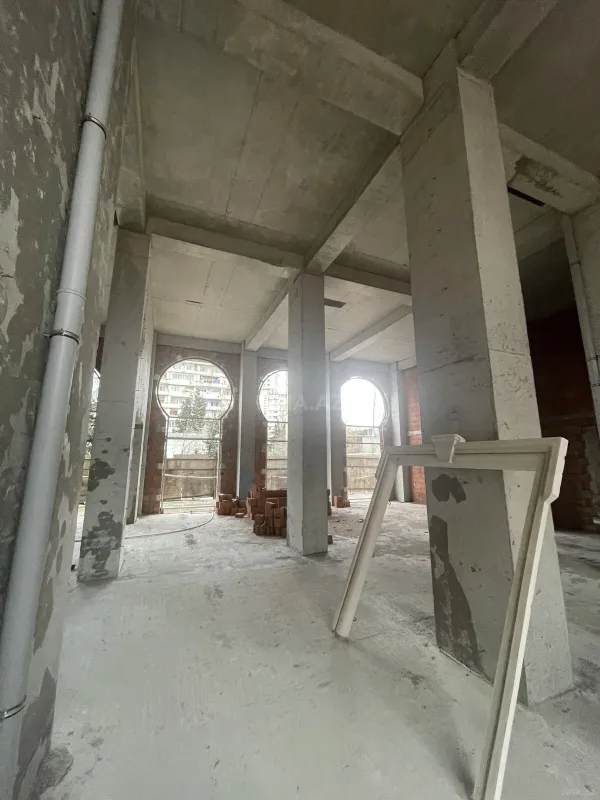 Satılır obyekt 84 m²