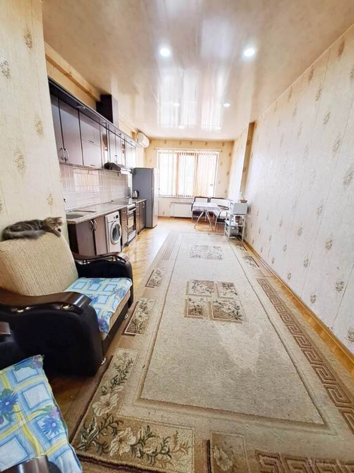 Satılır 3 otaqlı mənzil 132 m²