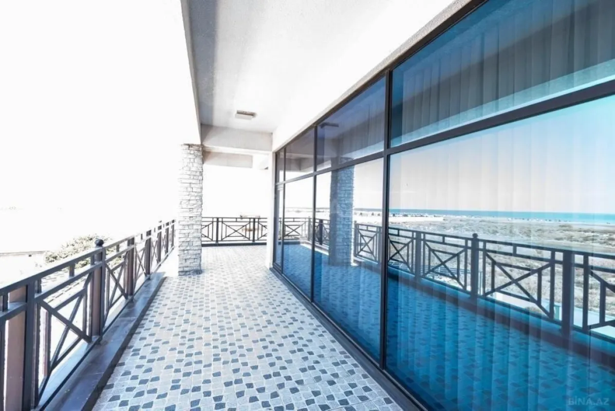 Kirayə verilir 6 otaqlı həyət evi 550 m²