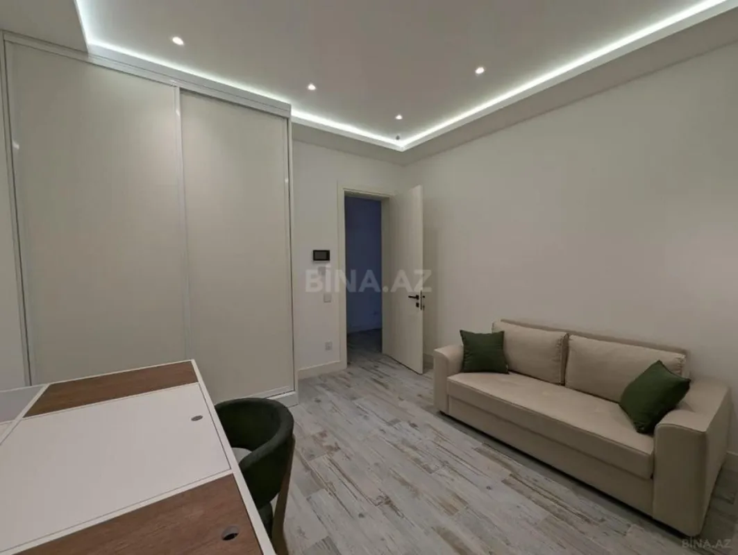 Kirayə verilir 5 otaqlı həyət evi 450 m²