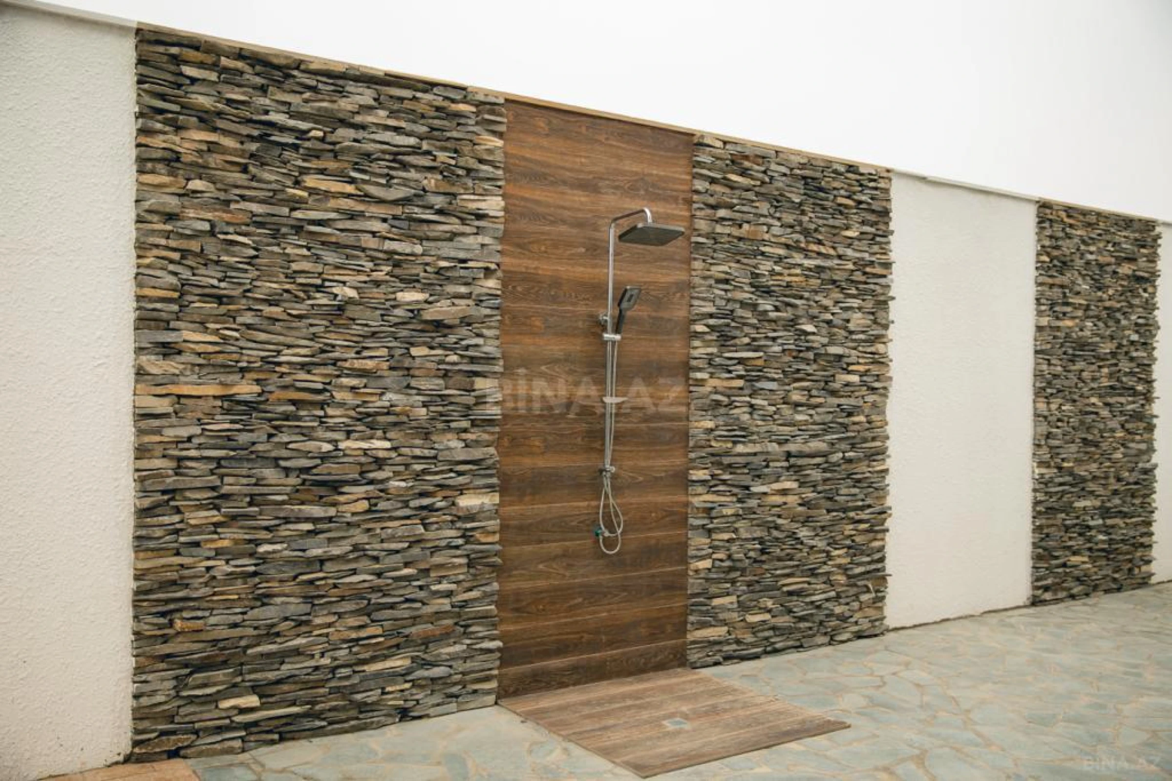 Satılır həyət evi 300 m²