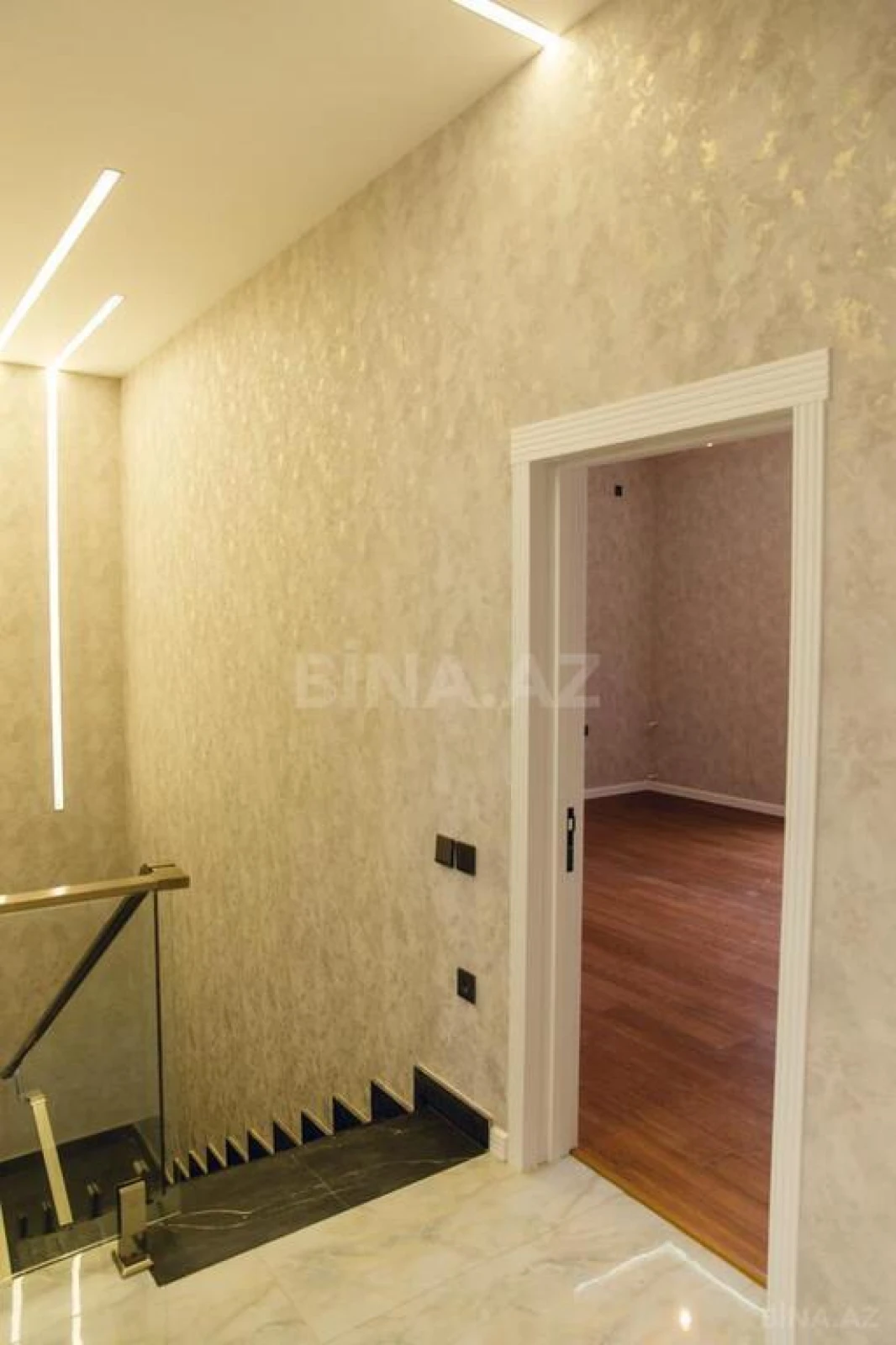 Satılır həyət evi 300 m²