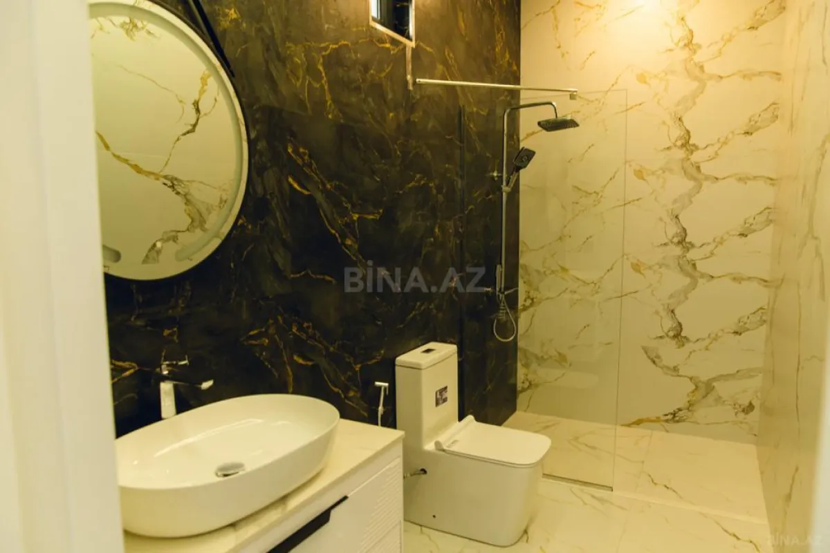 Satılır həyət evi 300 m²