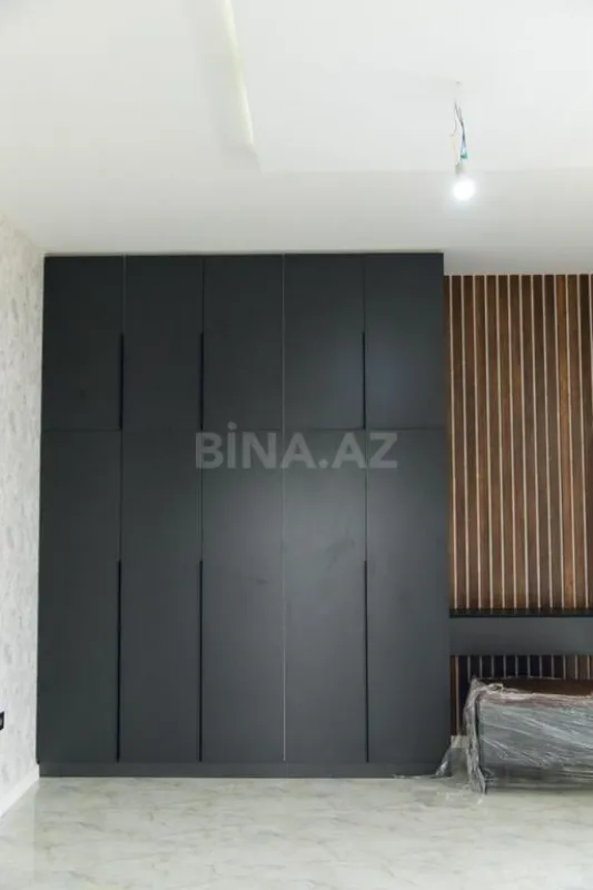 Satılır həyət evi 300 m²