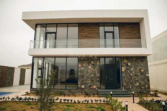 Satılır həyət evi 300 m²