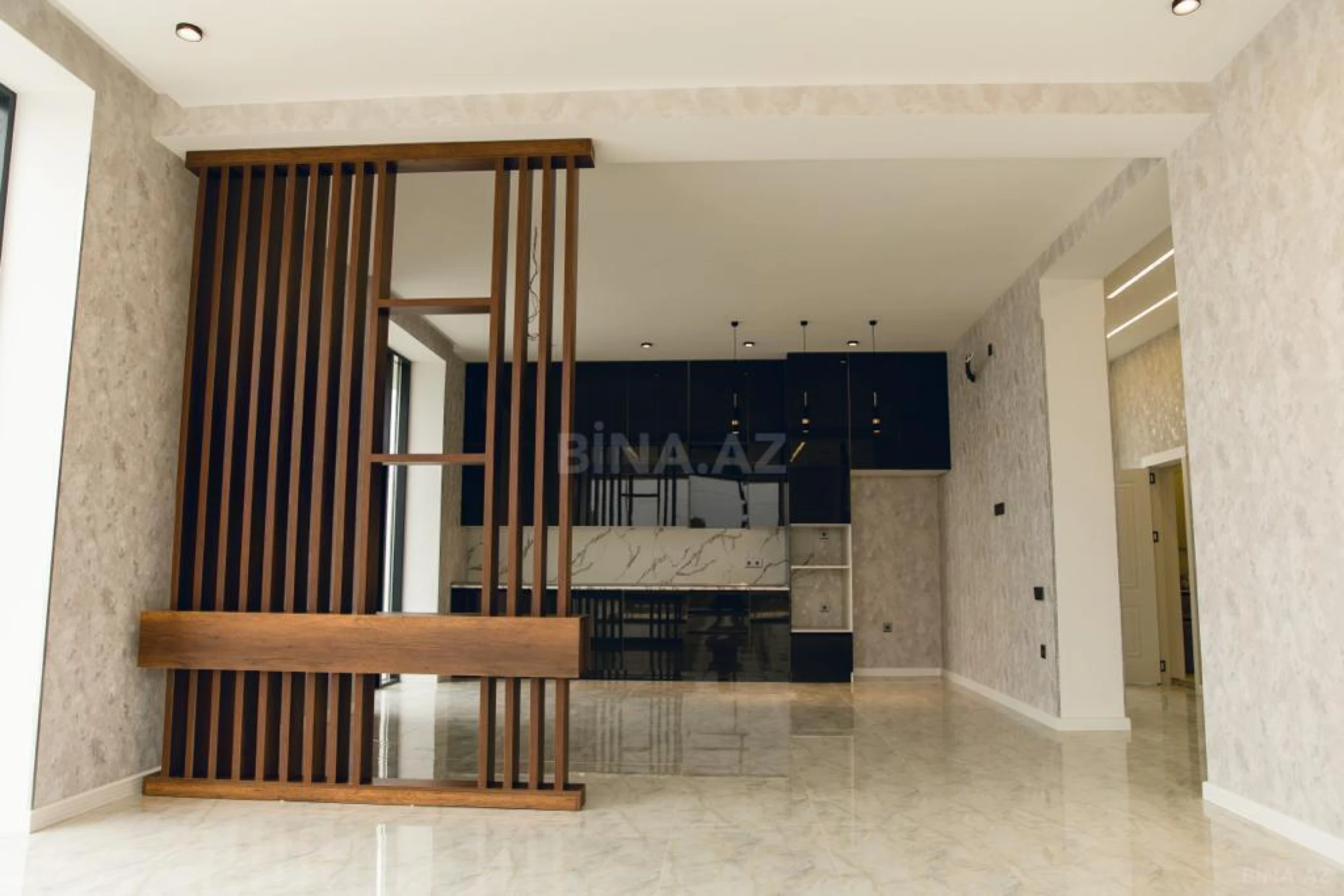 Satılır həyət evi 300 m²