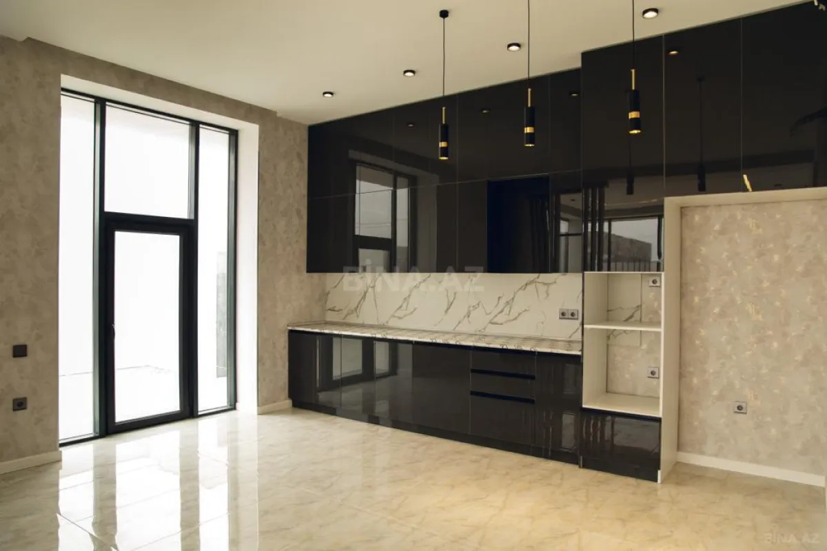 Satılır həyət evi 300 m²