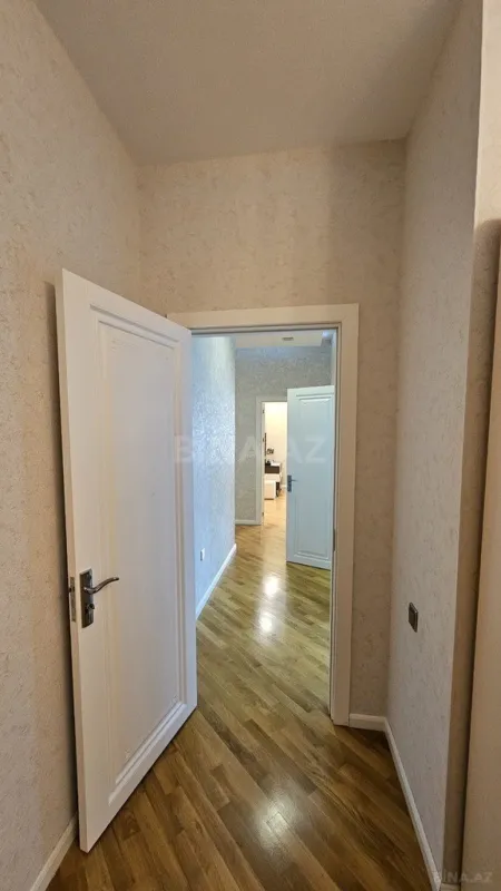 Satılır 7 otaqlı həyət evi 500 m²