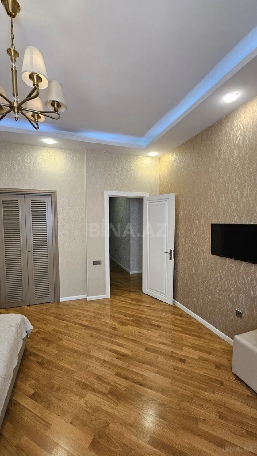 Satılır 7 otaqlı həyət evi 500 m²
