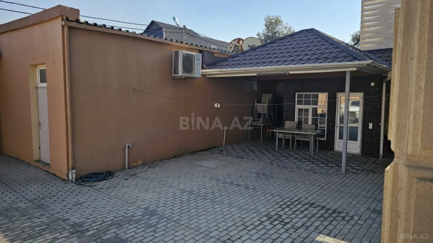 Satılır 7 otaqlı həyət evi 500 m²