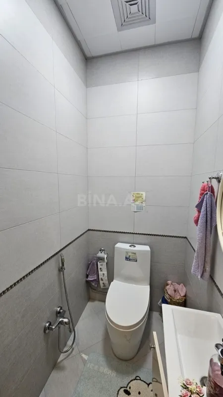 Satılır 7 otaqlı həyət evi 500 m²