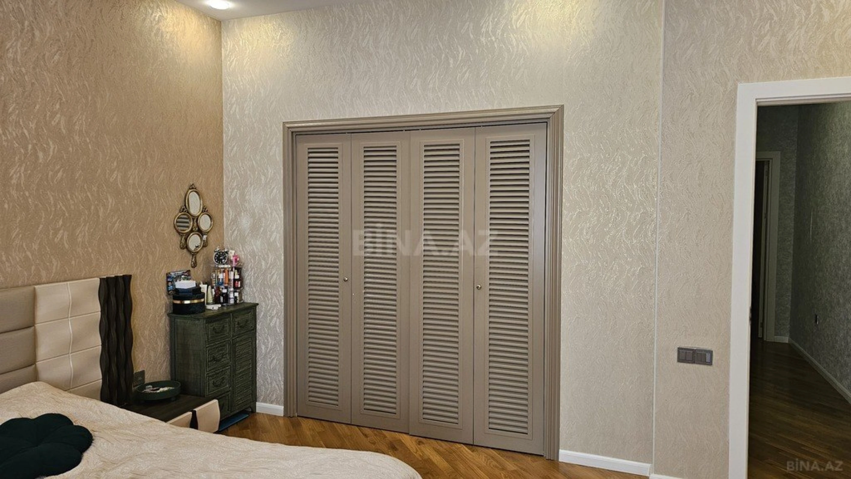 Satılır 7 otaqlı həyət evi 500 m²