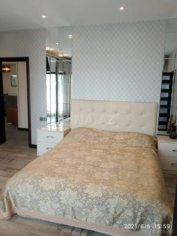 Kirayə verilir 5 otaqlı həyət evi 300 m²