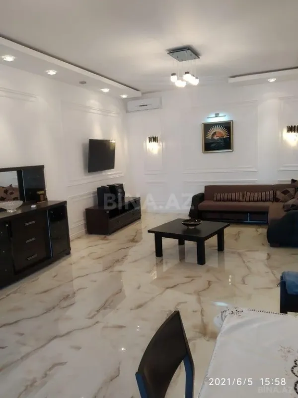 Kirayə verilir 5 otaqlı həyət evi 300 m²