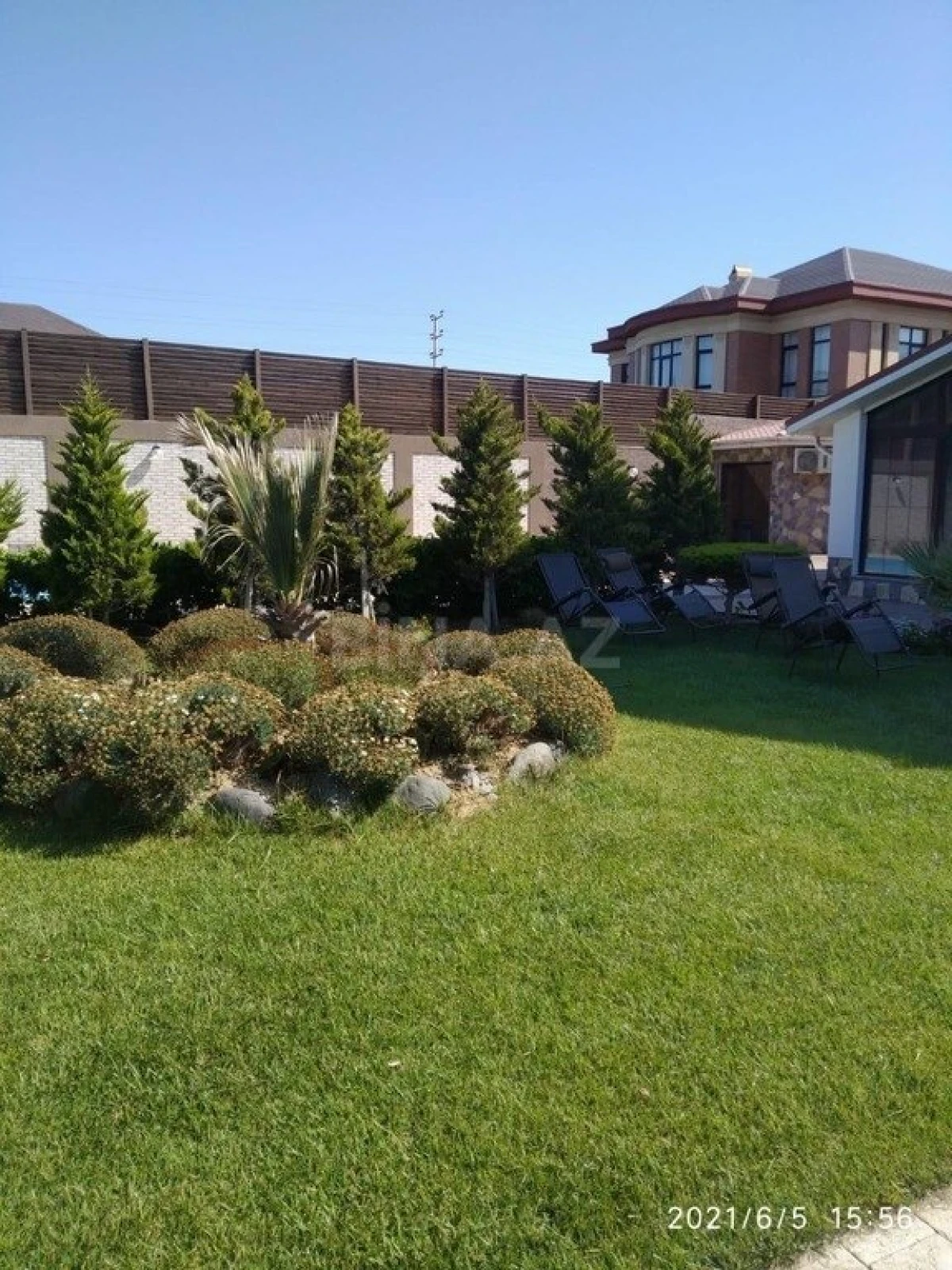 Kirayə verilir 5 otaqlı həyət evi 300 m²