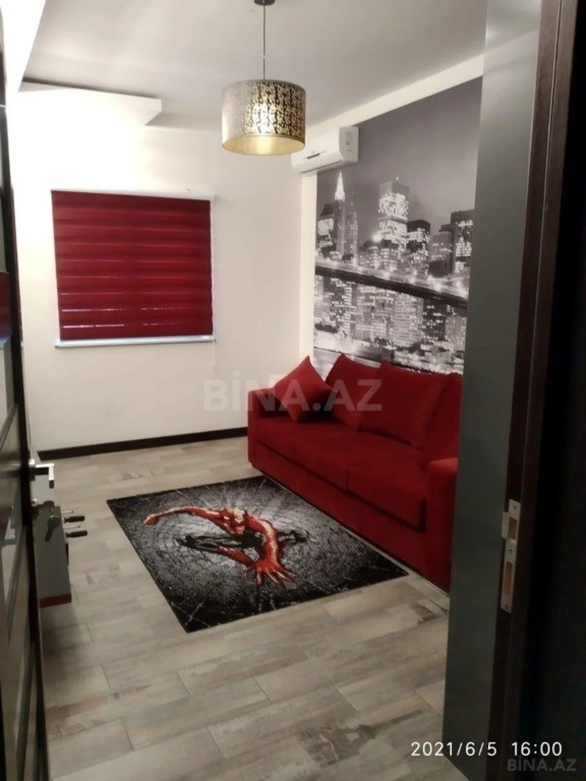 Kirayə verilir 5 otaqlı həyət evi 300 m²