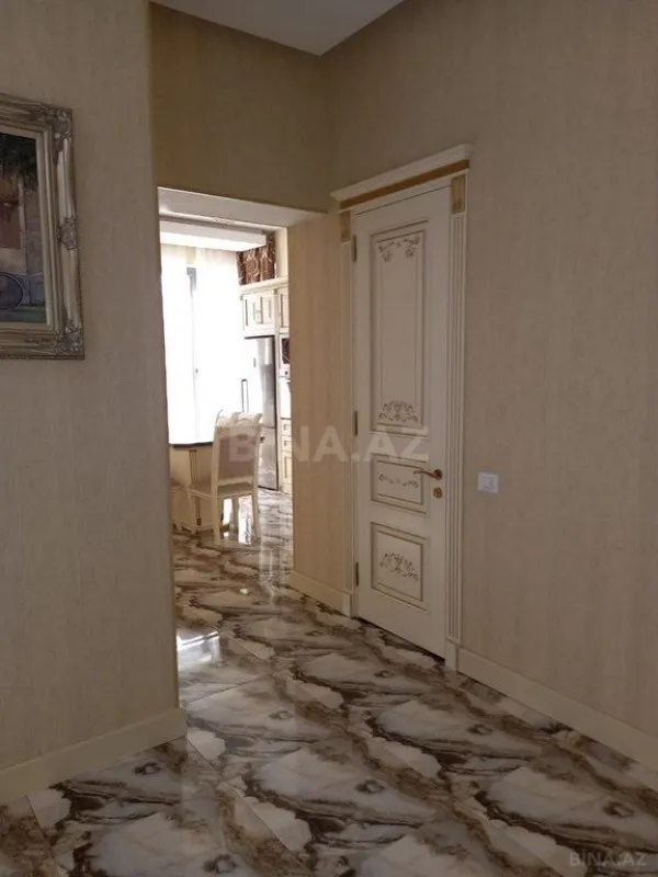 Kirayə verilir 5 otaqlı həyət evi 320 m²