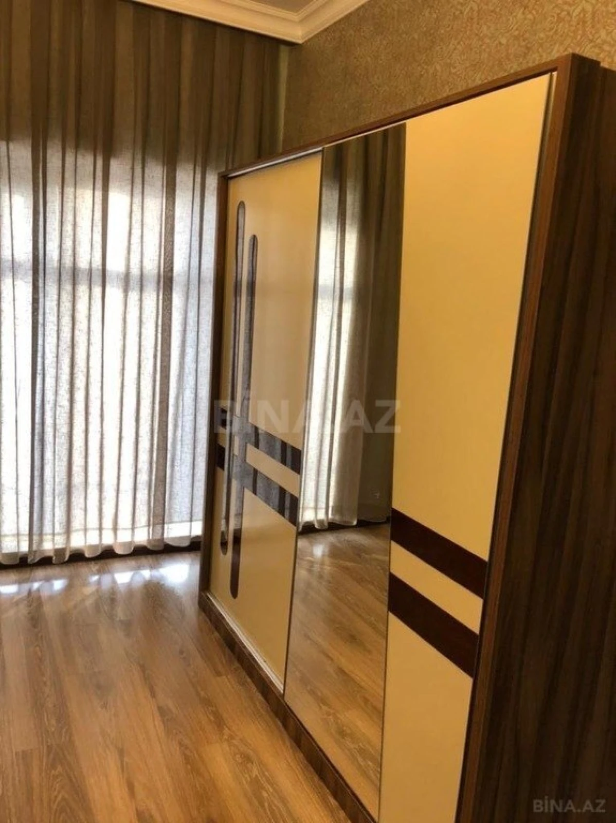 Kirayə verilir 5 otaqlı həyət evi 320 m²