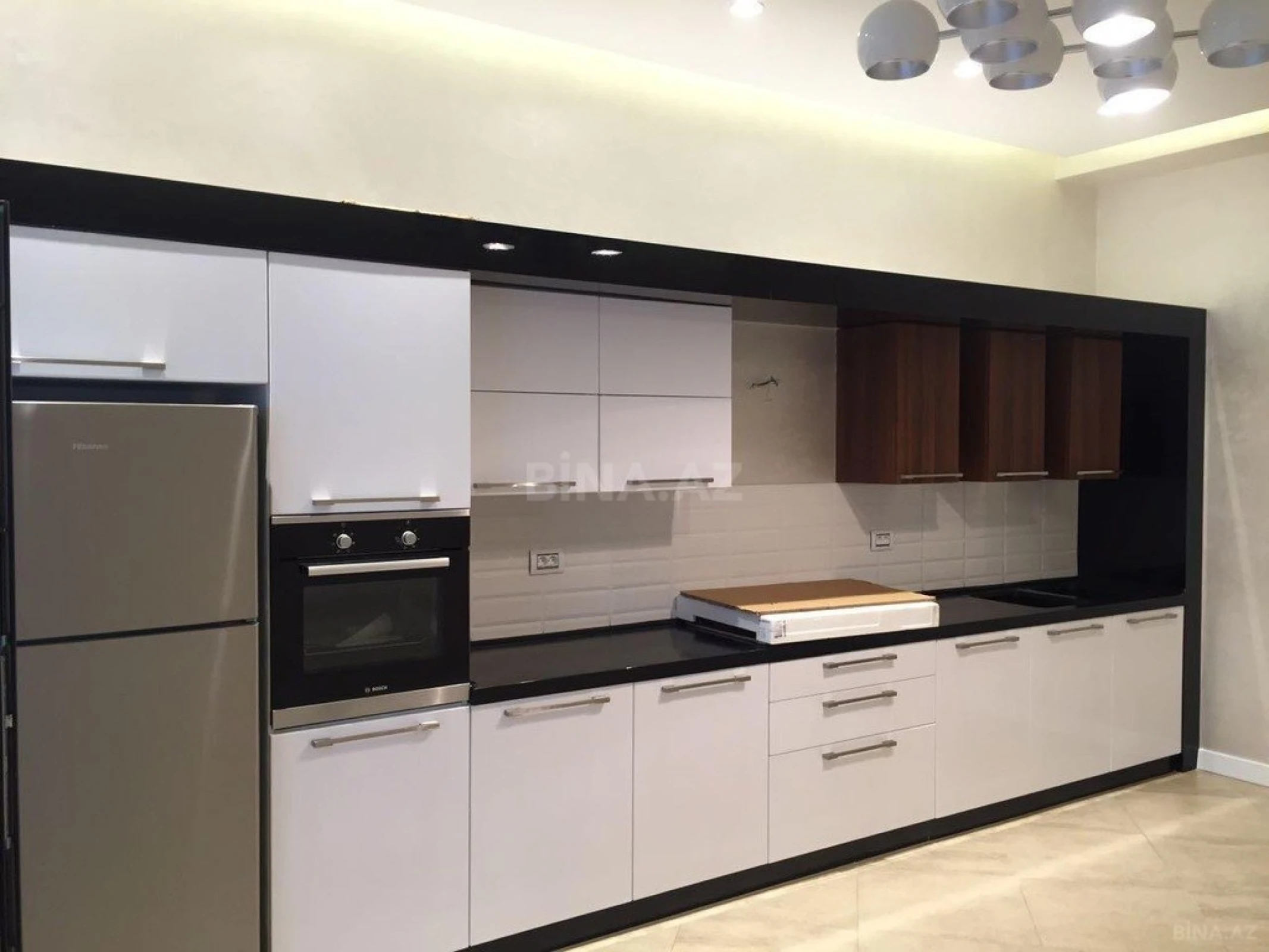 Kirayə verilir 6 otaqlı həyət evi 360 m²