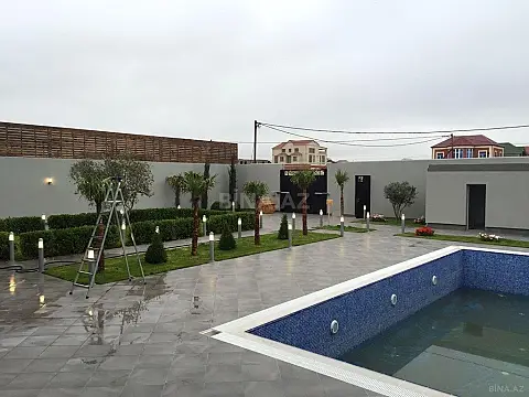 Kirayə verilir 6 otaqlı həyət evi 360 m²