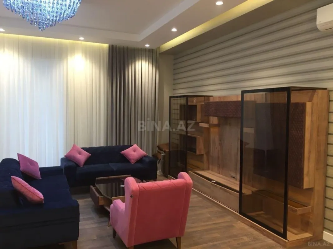 Kirayə verilir 6 otaqlı həyət evi 360 m²
