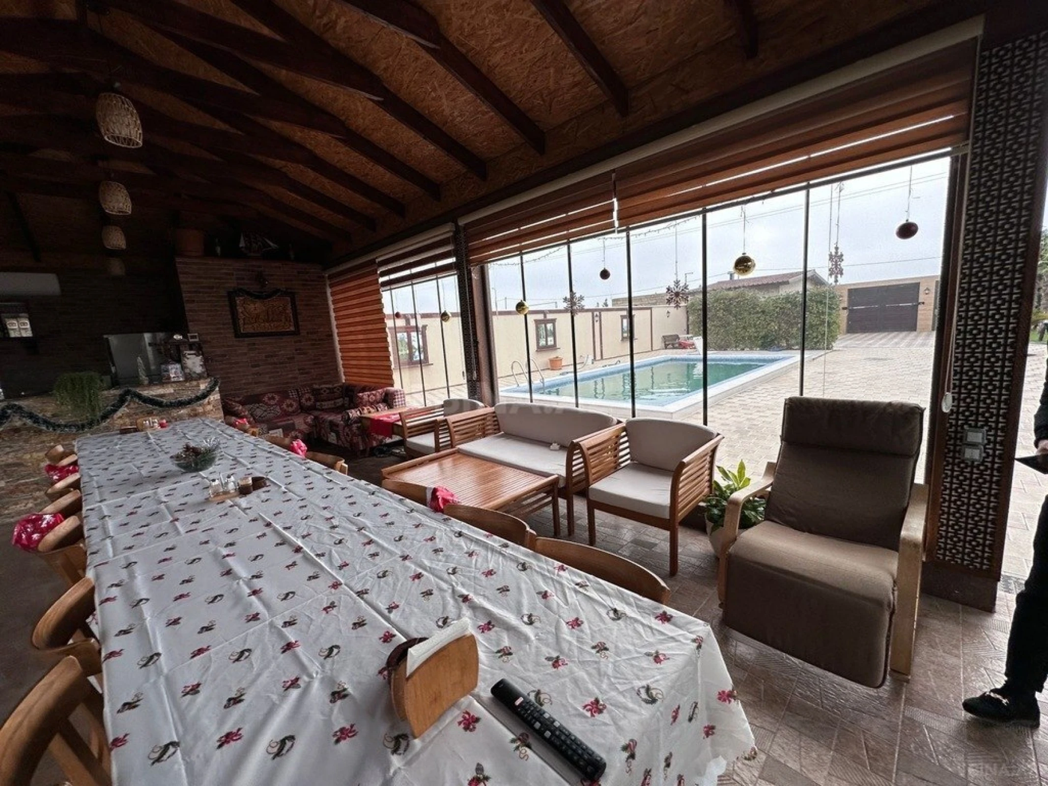 Kirayə verilir 4 otaqlı həyət evi 300 m²