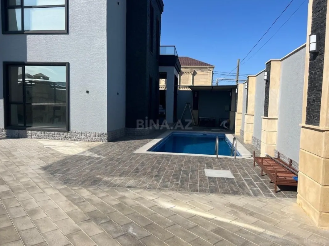 Kirayə verilir 6 otaqlı həyət evi 450 m²