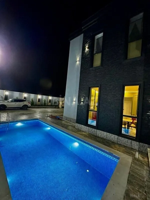 Kirayə verilir 6 otaqlı həyət evi 450 m²