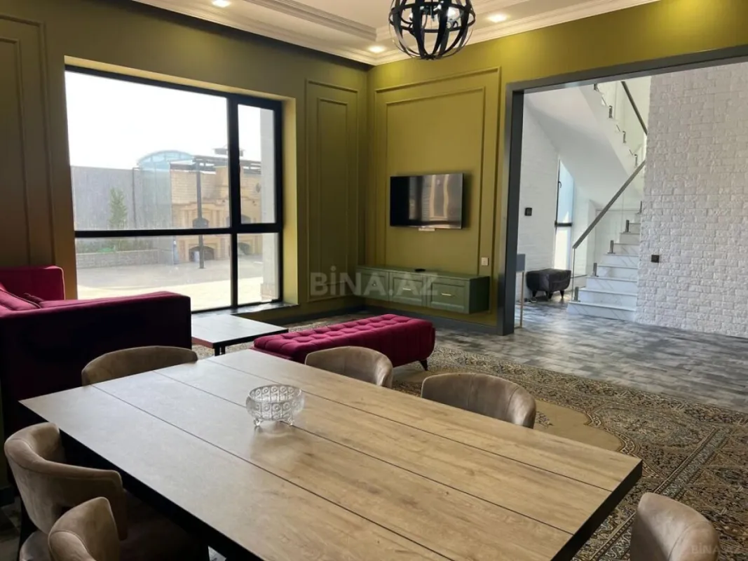 Kirayə verilir 6 otaqlı həyət evi 450 m²