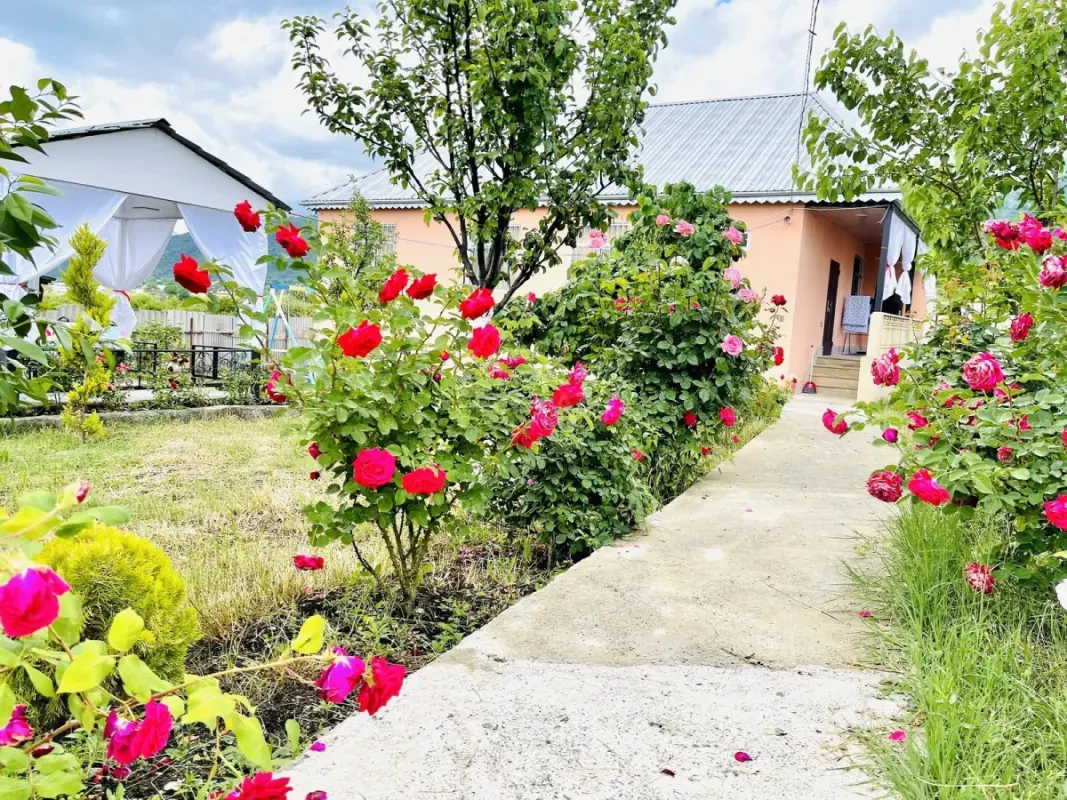 Kirayə verilir 4 otaqlı həyət evi 100 m²