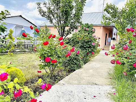 Kirayə verilir 4 otaqlı həyət evi 100 m² — İsmayıllı 4 otaq 100.00 m²