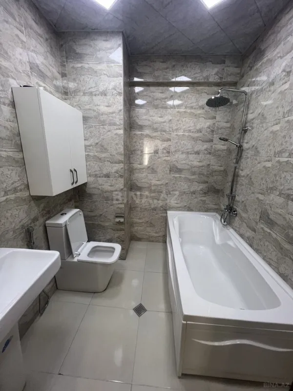 Kirayə verilir 4 otaqlı mənzil 200 m²