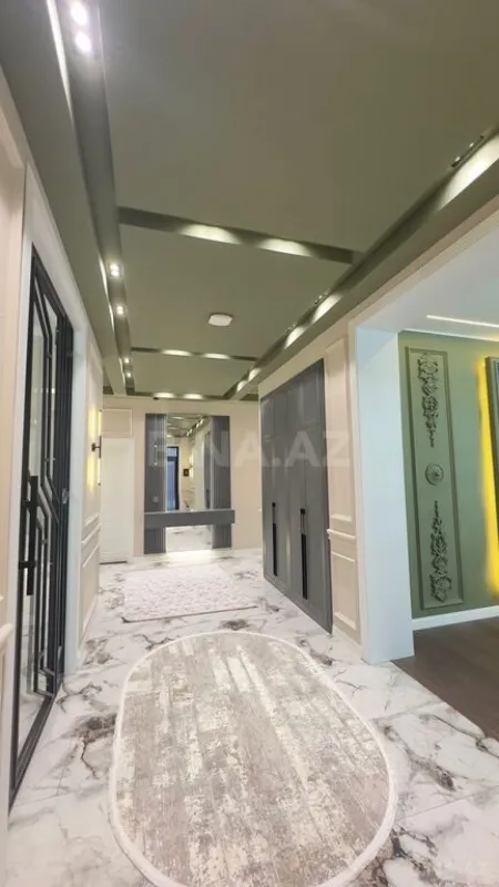 Satılır 5 otaqlı həyət evi 220 m²