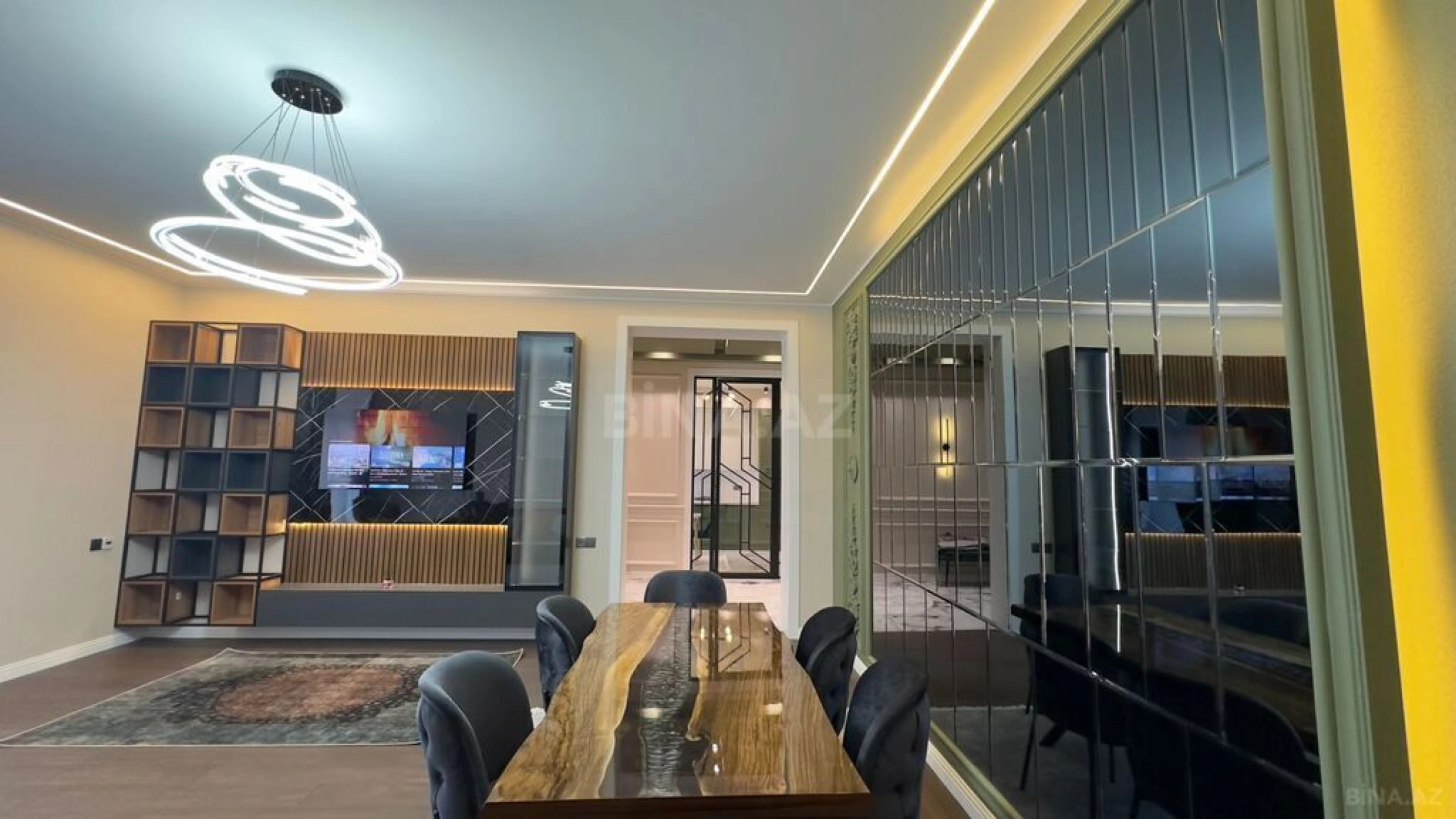 Satılır 5 otaqlı həyət evi 220 m²