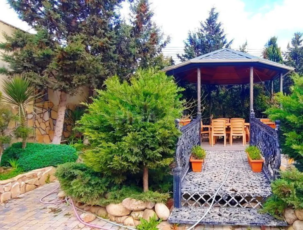 Kirayə verilir 4 otaqlı həyət evi 260 m²